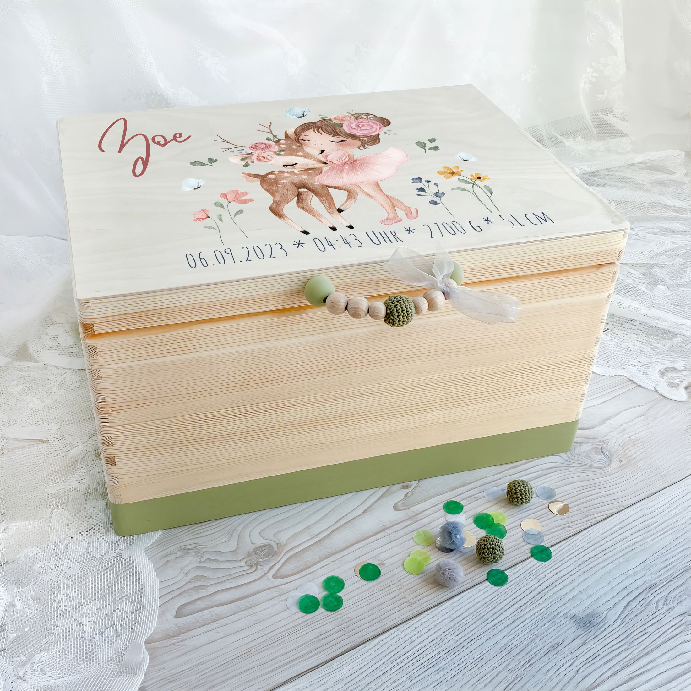 Erinnerungskiste Mädchen mit Reh