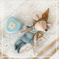 Bild in Galerie-Betrachter laden, Zahnfee Maus in Streichholzschachtel - Blau